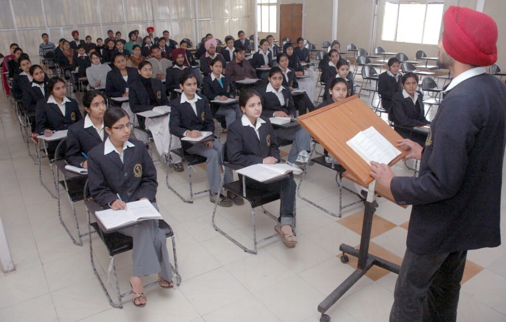 Sri Guru Harkrishan College of Management and Technology