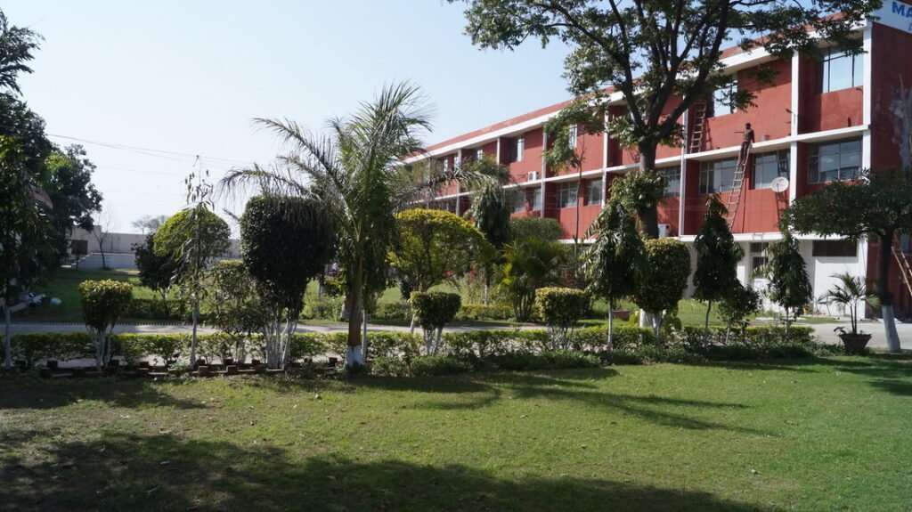 Sri Guru Harkrishan College of Management and Technology