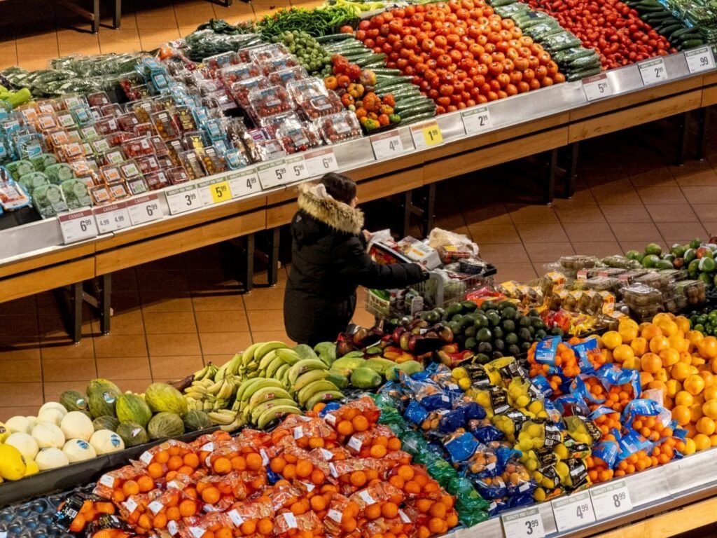 $628 Grocery Rebate Coming for Canadians in June 2025 – Check Eligibility